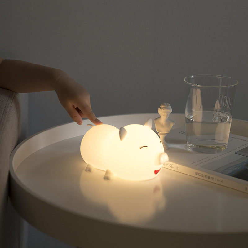 Adorable Piggy Glow: Cartoon Night Light